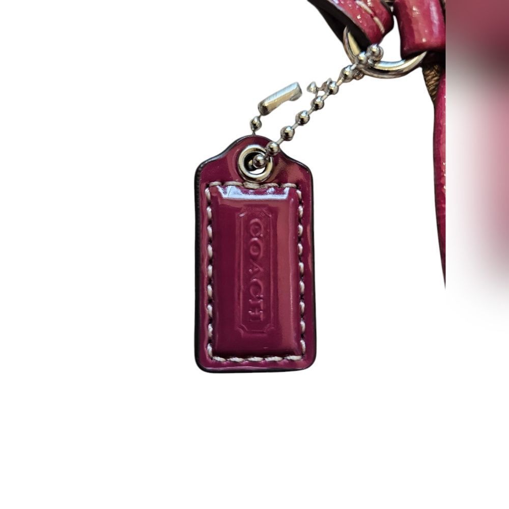 Coach Signature Crossgrain Wristlet, New With Out Tags - Picture 3 of 5
